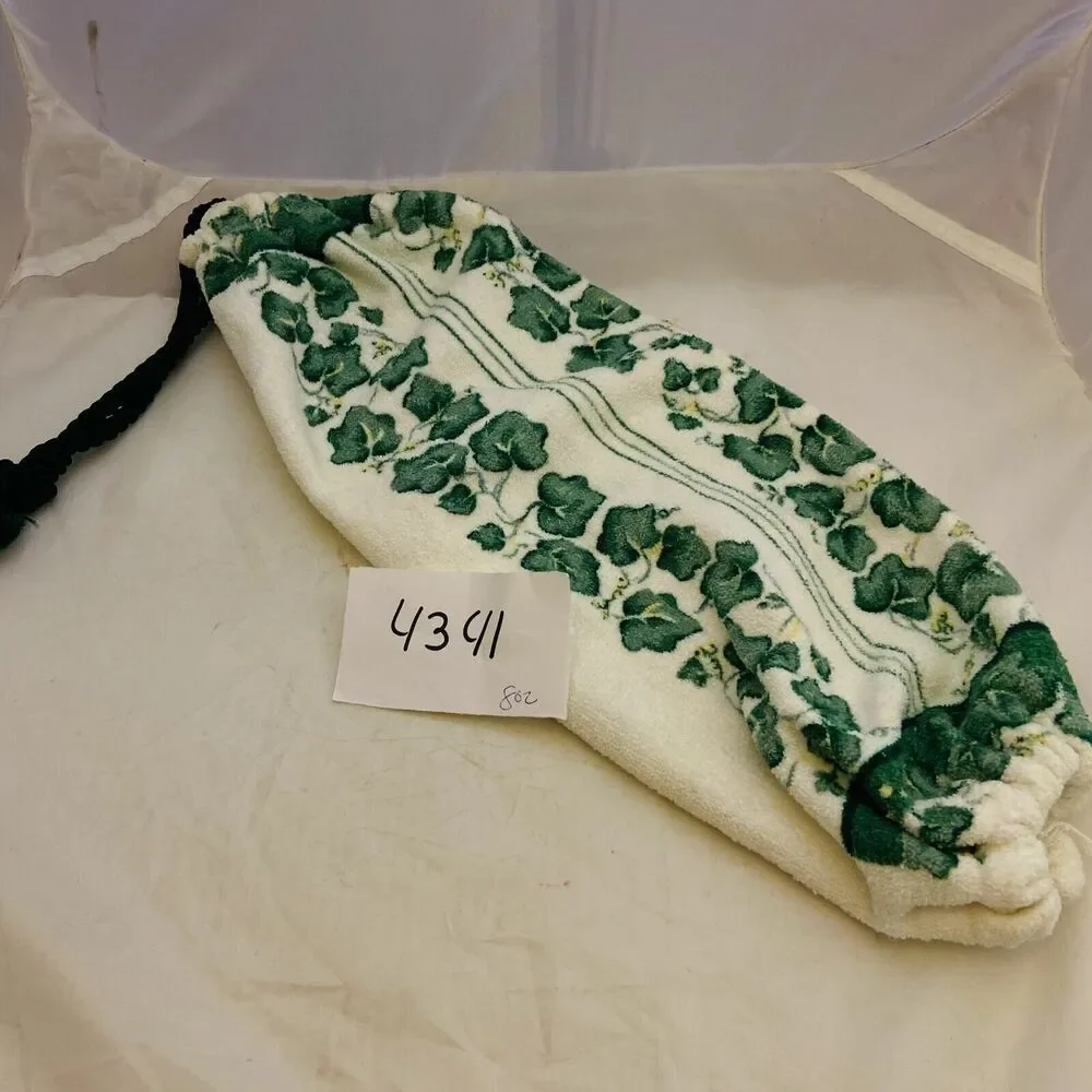 #4341 VTG Fieldcrest terry grocery bag holder